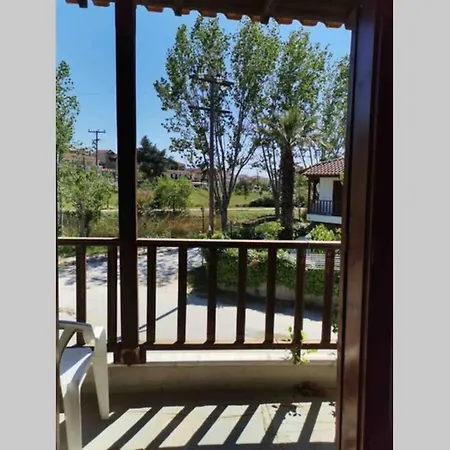 Sunny Appartment, By The Sea * Siviri